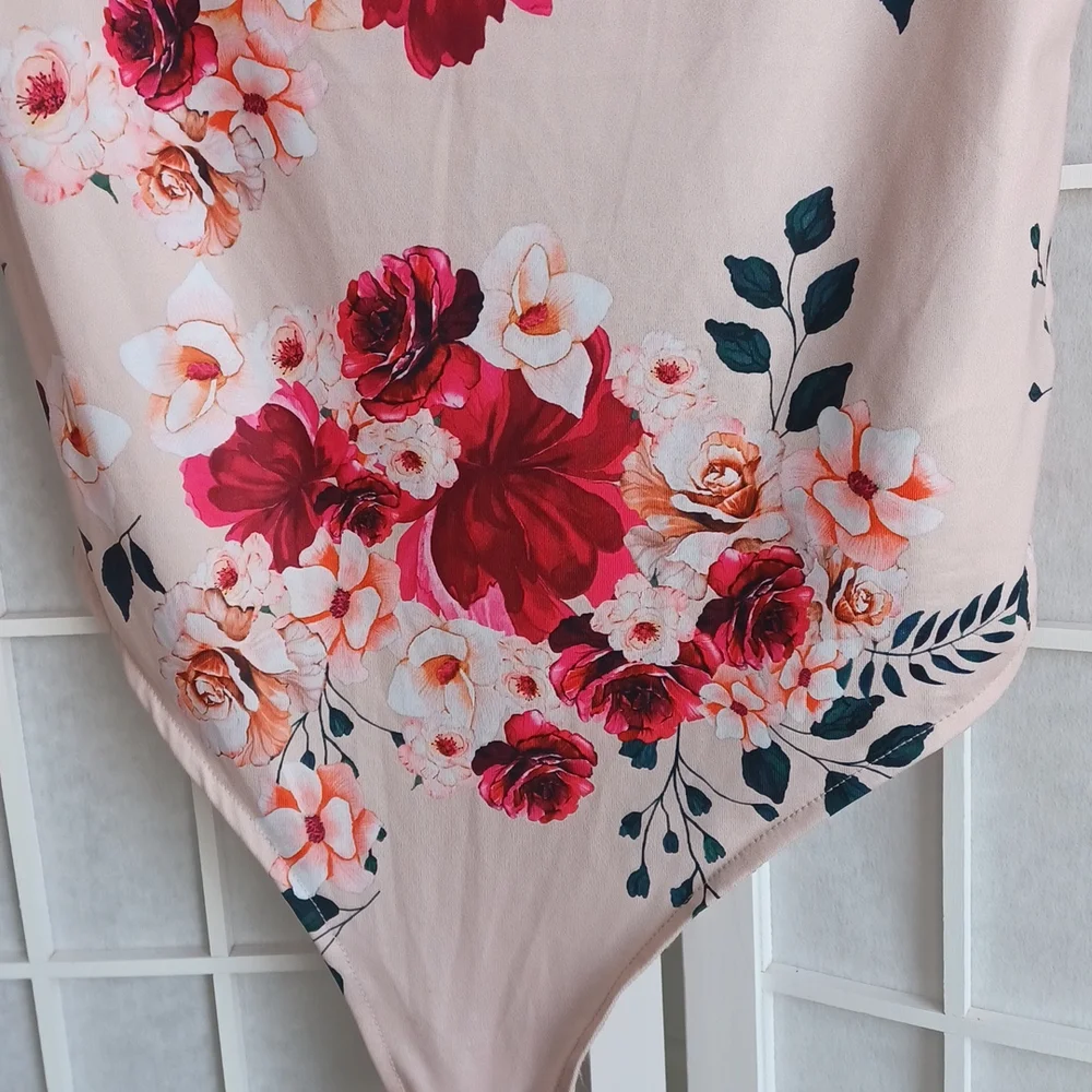 Guess  bodysuit - Picture 8 of 16